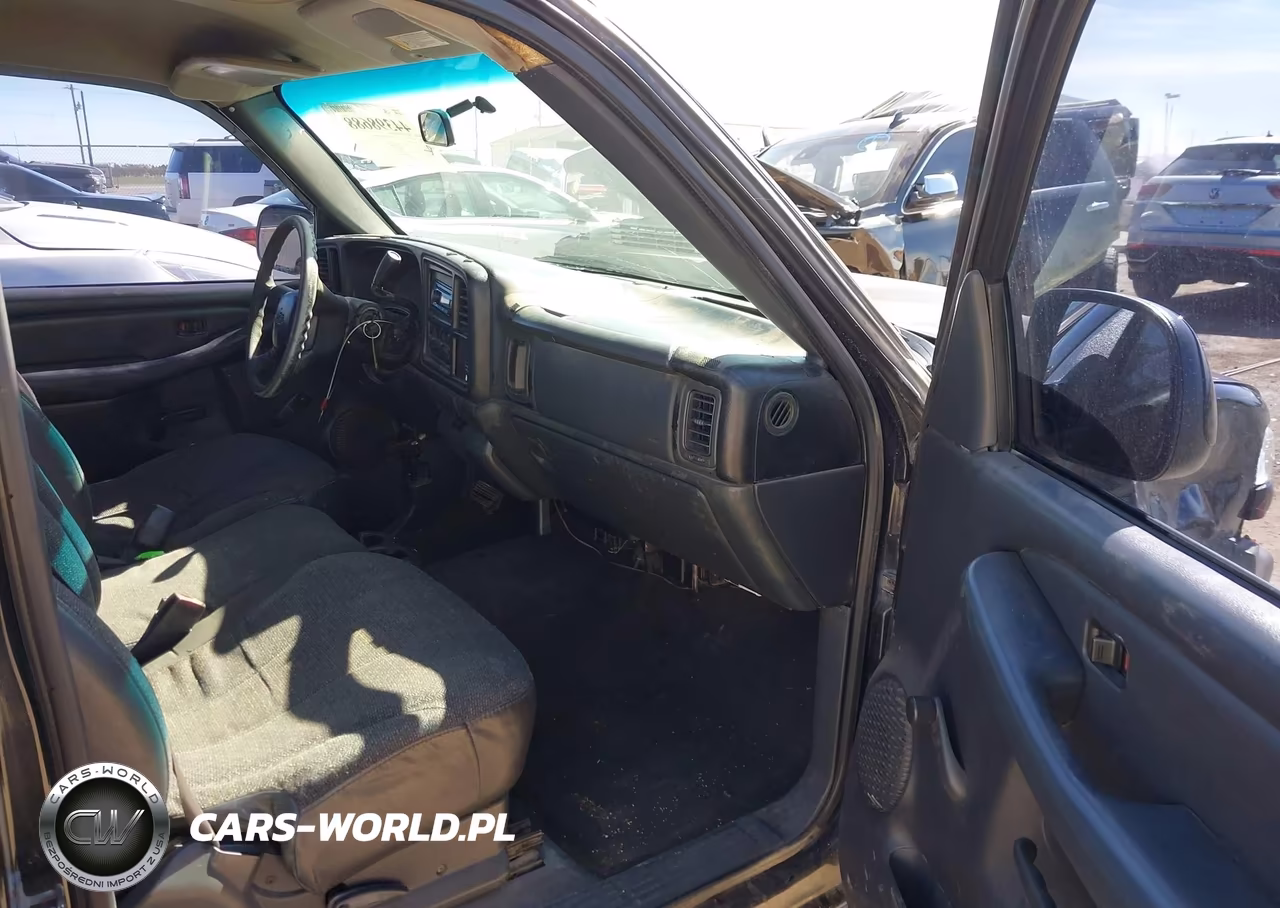 2000 Chevrolet Silverado 1500 VIN:1GCEC14W7YZ140216 - 5