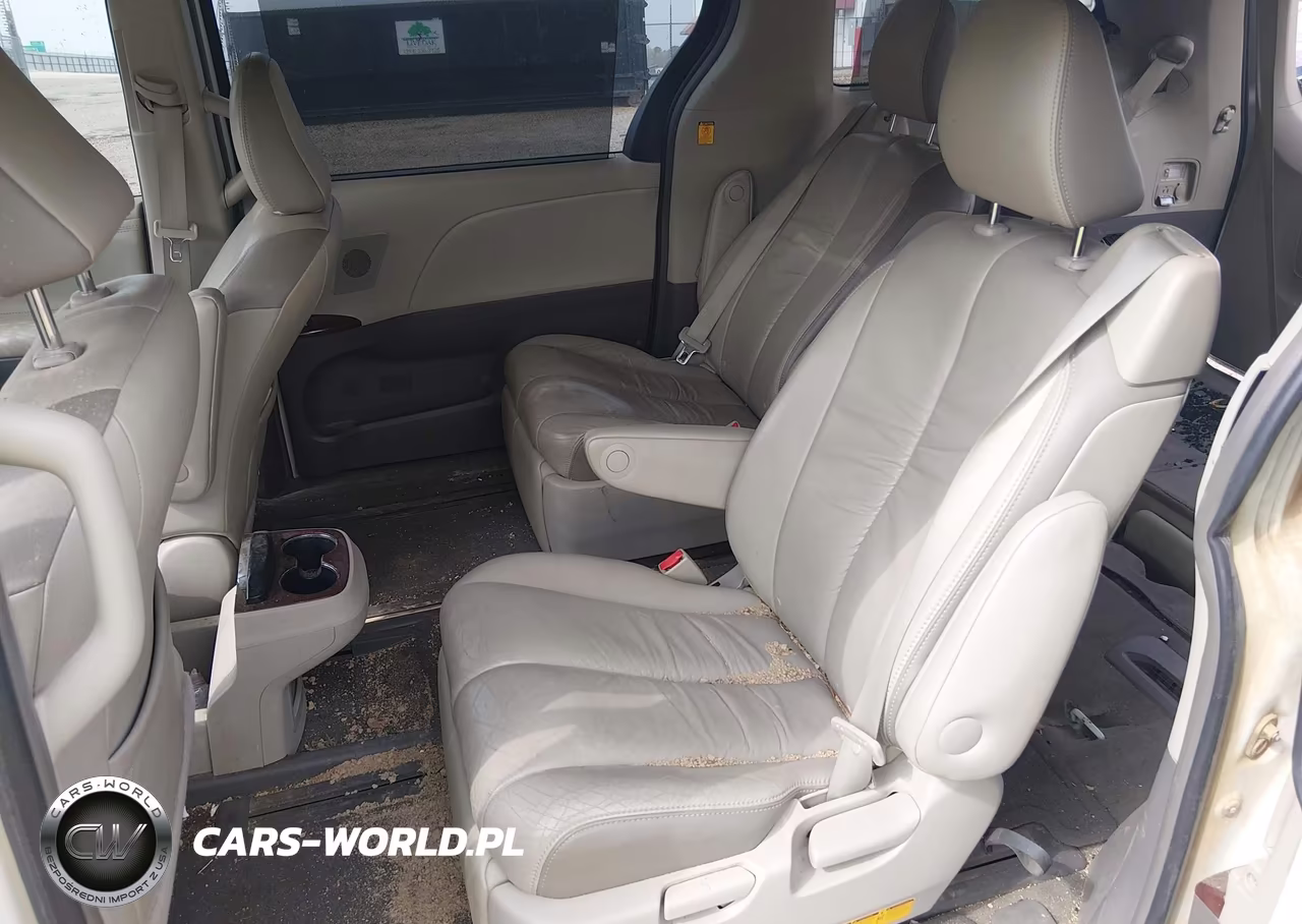 2011 Toyota Sienna Limited V6 VIN:5TDYK3DC1BS159998 - 8