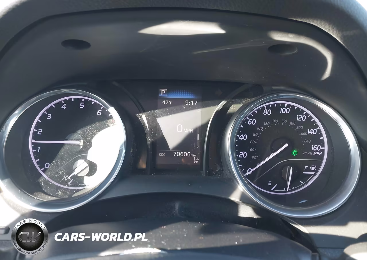 2020 Toyota Camry Le VIN:4T1C11AK2LU876920 - 7