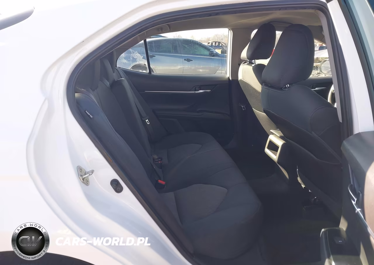 2020 Toyota Camry Le VIN:4T1C11AK2LU876920 - 8