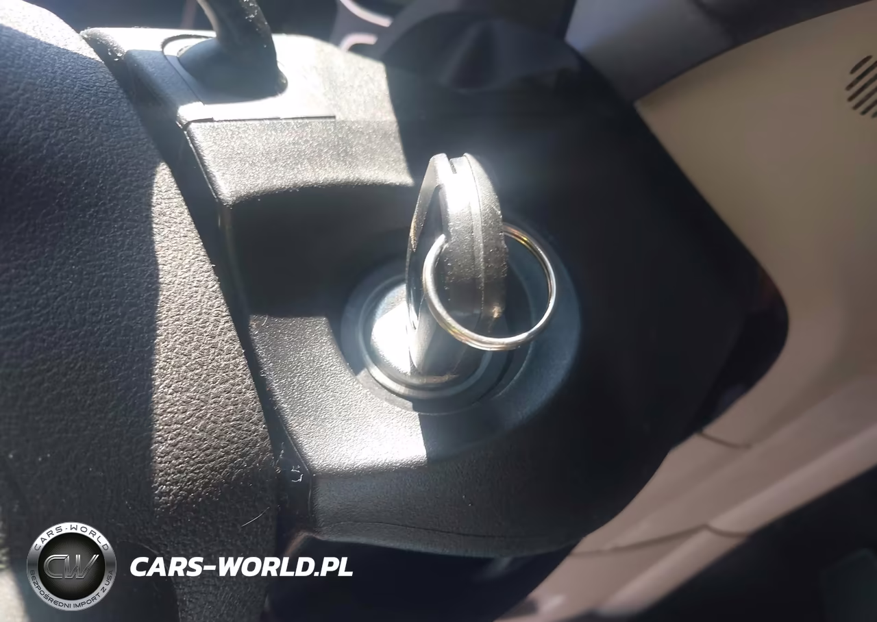 2017 Ford Escape Se VIN:1FMCU0GD2HUB15192 - 11