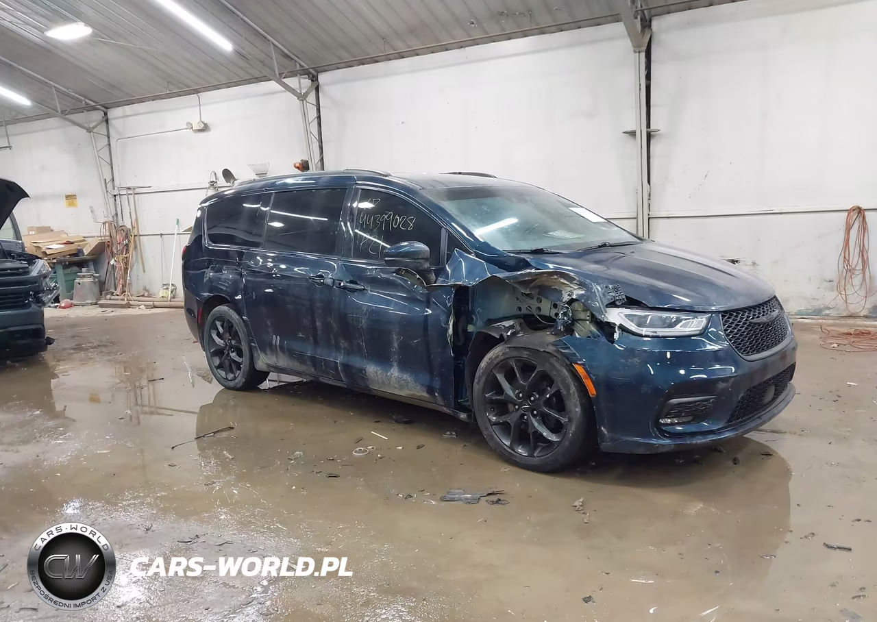 2021 Chrysler Pacifica Touring