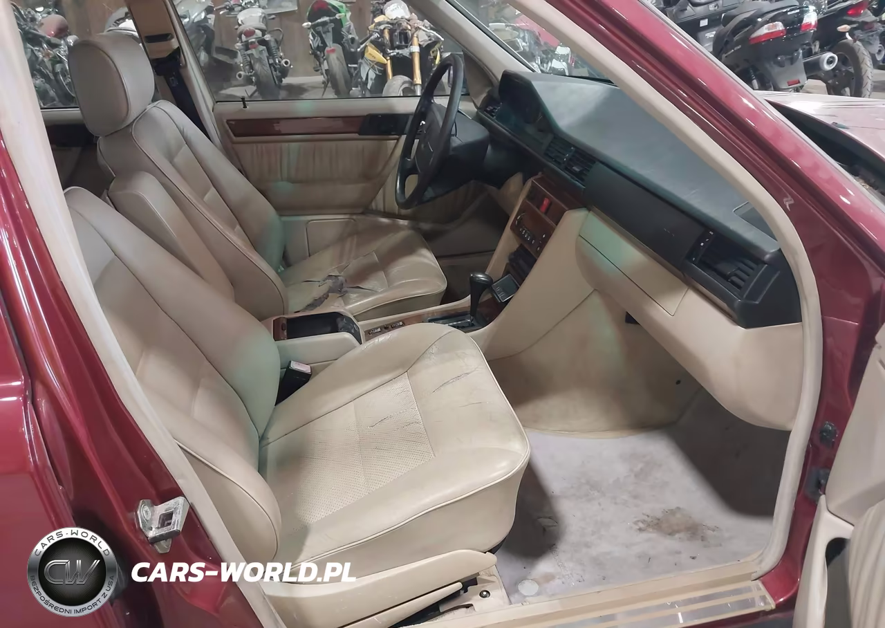1995 Mercedes-Benz E 320 Base-320 Special VIN:WDBEA32E8SC168207 - 5