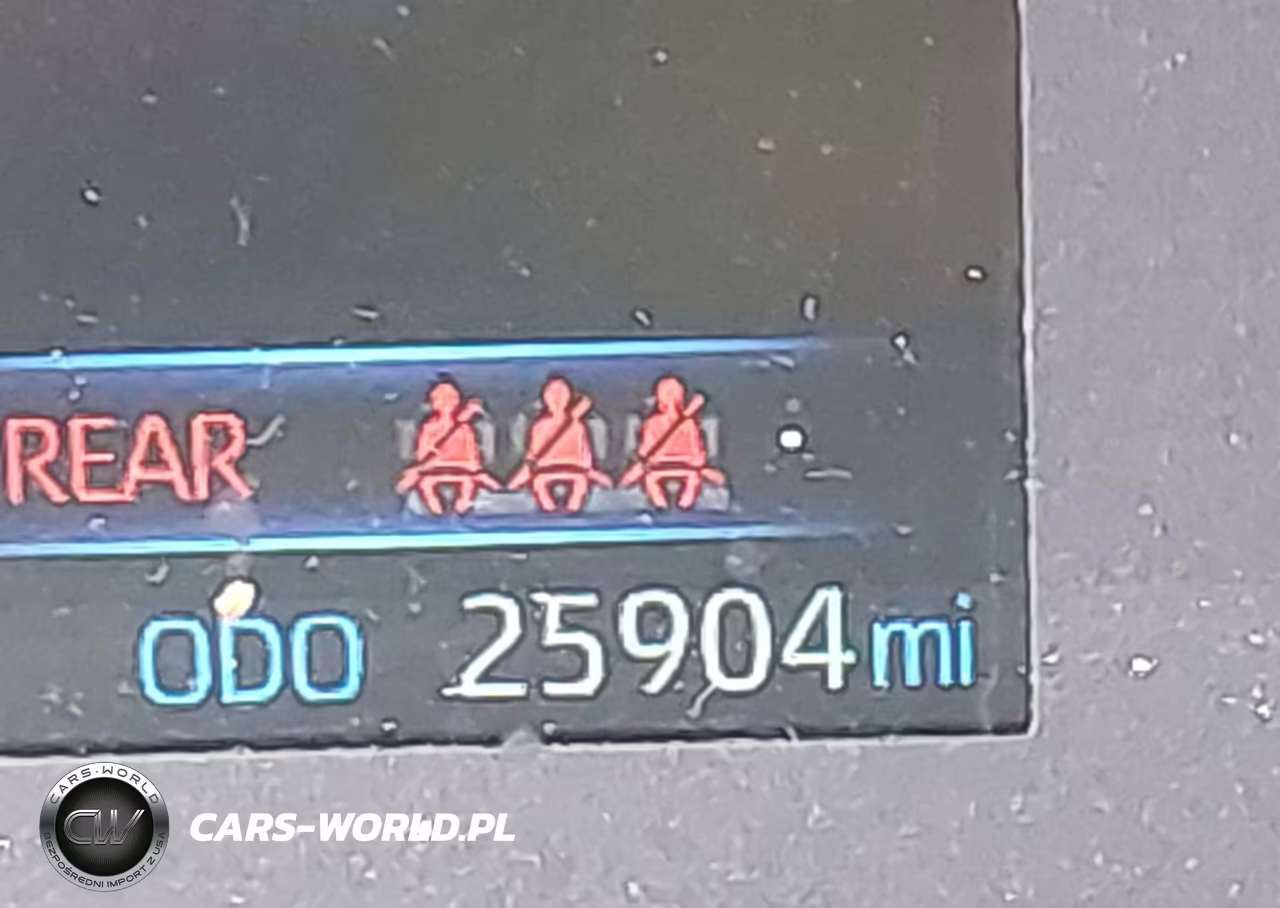 2025 Toyota Corolla Cross L VIN:7MUAAAAG4SV137290 - 16