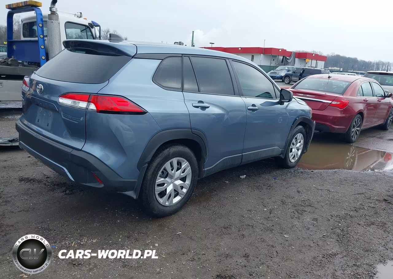 2025 Toyota Corolla Cross L VIN:7MUAAAAG4SV137290 - 4