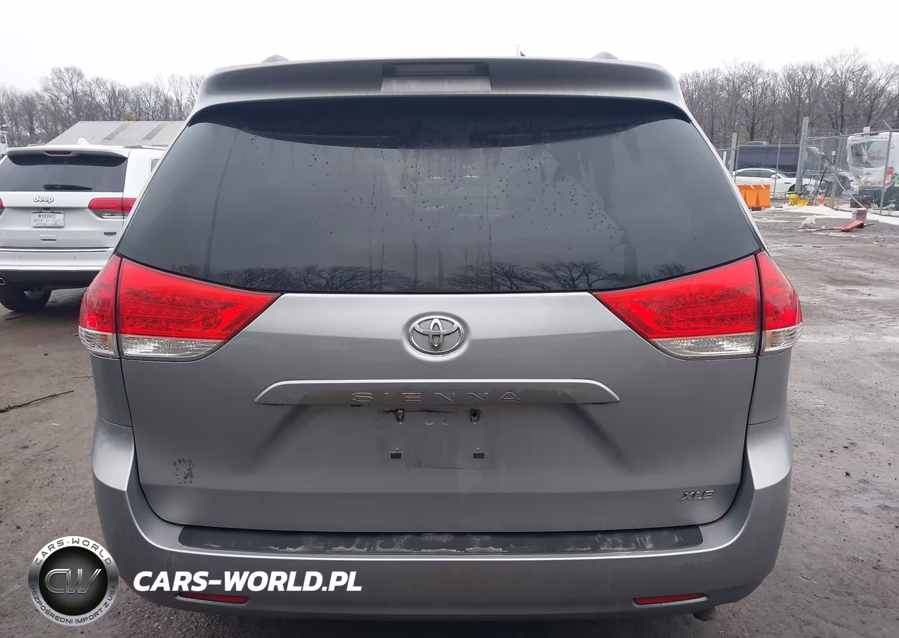 2011 Toyota Sienna Xle V6 VIN:5TDYK3DC7BS173078 - 16