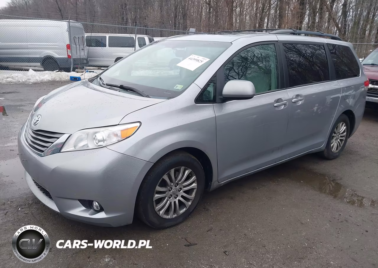 2011 Toyota Sienna Xle V6 VIN:5TDYK3DC7BS173078 - 2
