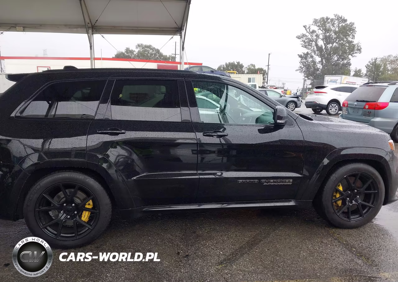 2018 Jeep Grand Cherokee Trackhawk 4X4 VIN:1C4RJFN97JC316400 - 13