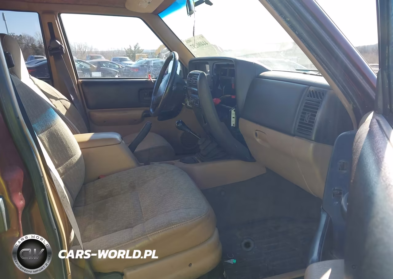 2001 Jeep Cherokee Sport VIN:1J4FT48S01L627421 - 5