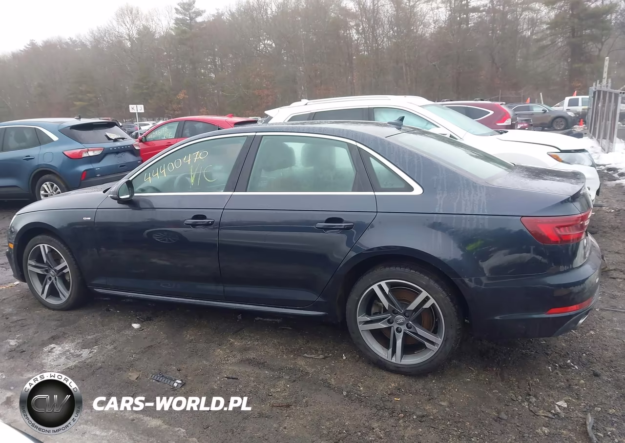 2018 Audi A4 2.0T Premium VIN:WAUENAF43JN008005 - 15