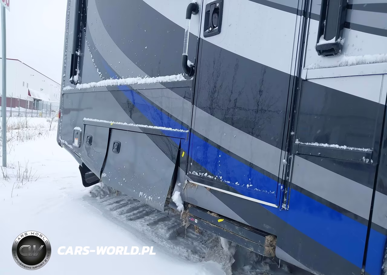 2020 Ford F53 VIN:1F66F5DN2L0A15912 - 13