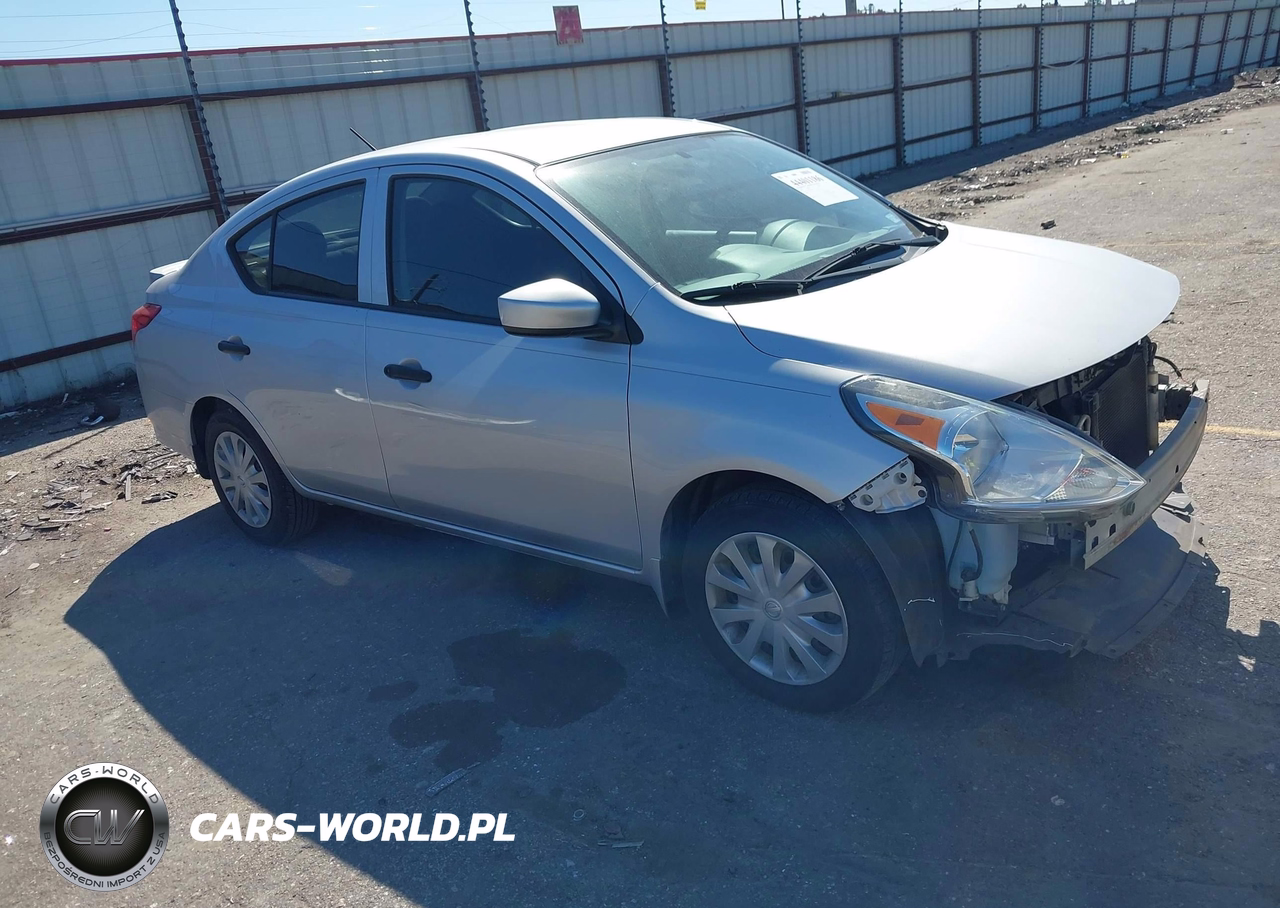 2018 Nissan Versa 1.6 S+