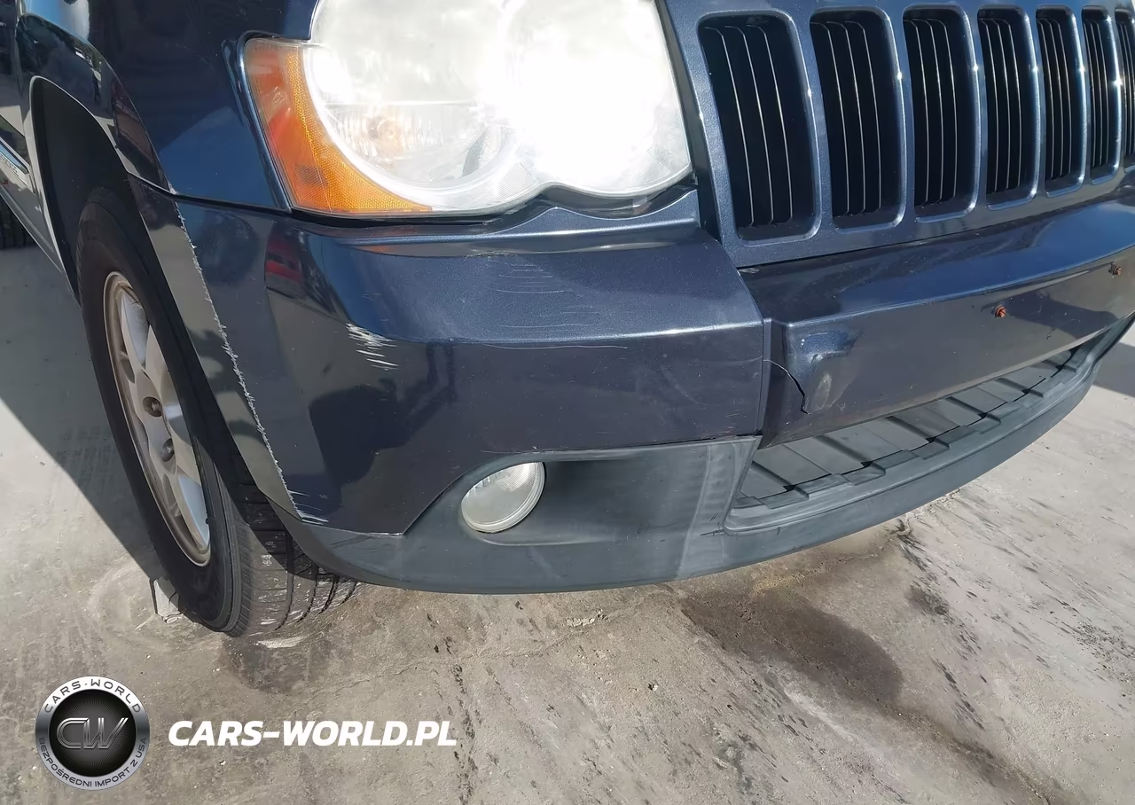 2010 Jeep Grand Cherokee Laredo VIN:1J4PR4GKXAC120403 - 6