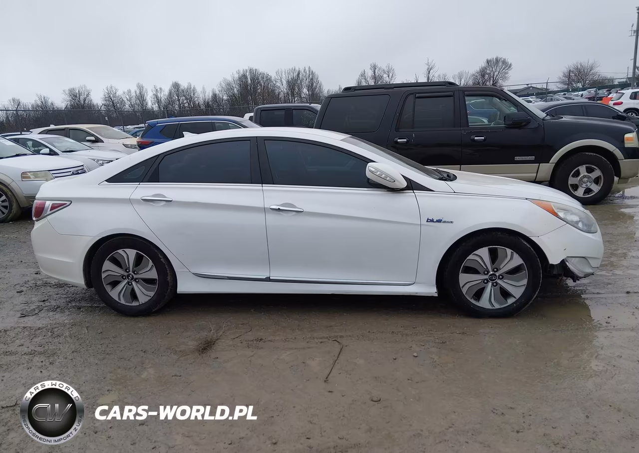 2013 Hyundai Sonata Hybrid Limited VIN:KMHEC4A4XDA092655 - 13