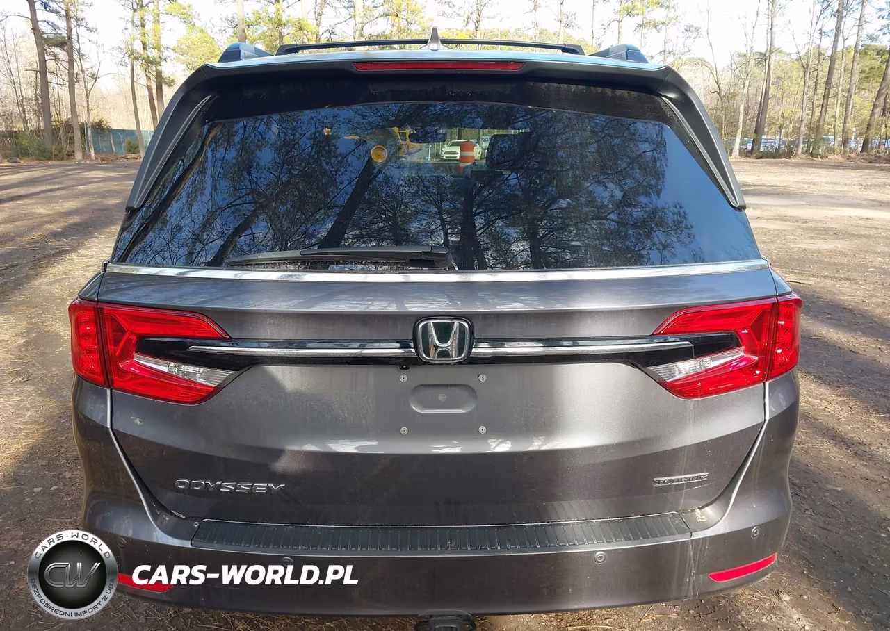 2023 Honda Odyssey Touring VIN:5FNRL6H87PB005588 - 16