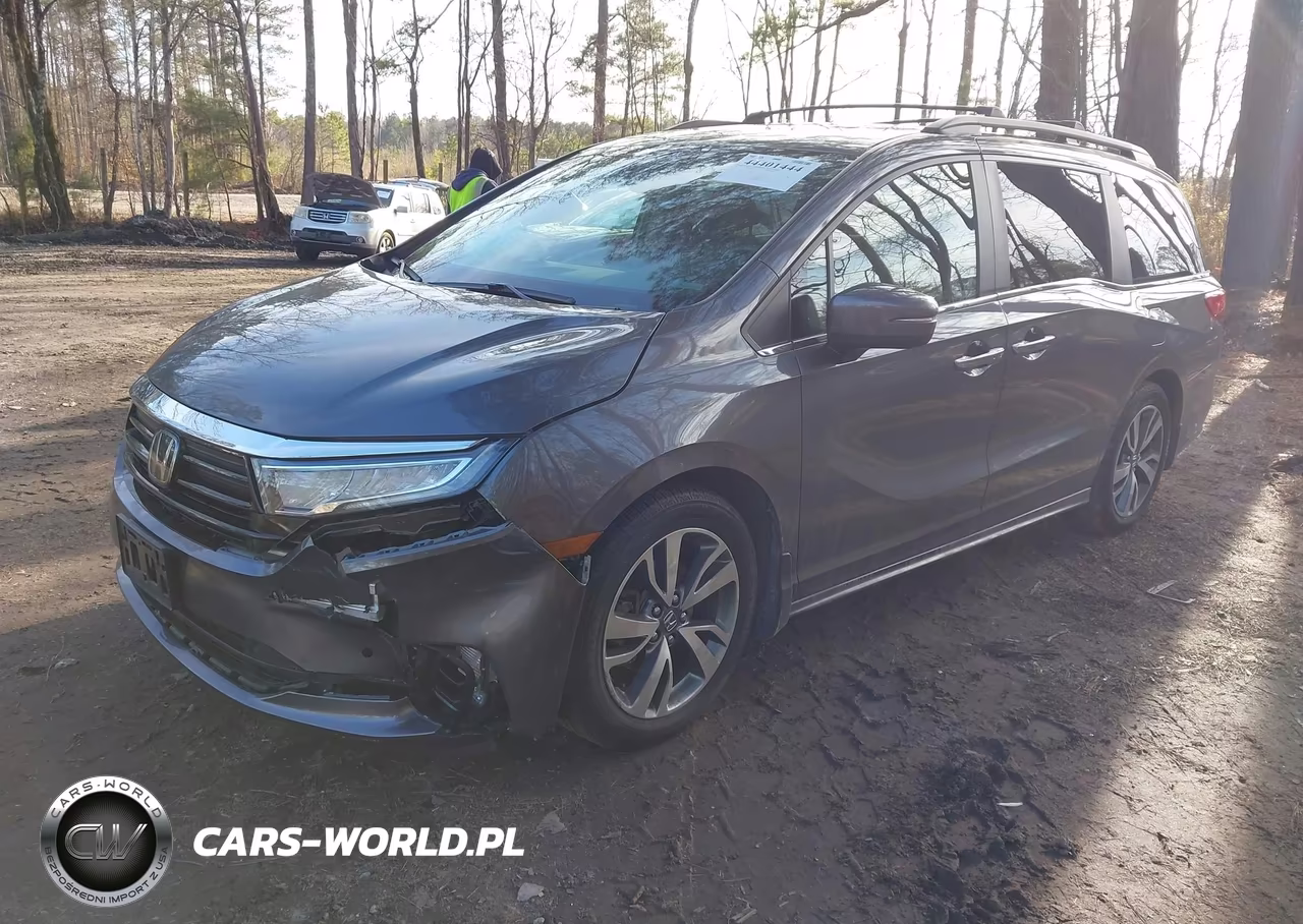 2023 Honda Odyssey Touring VIN:5FNRL6H87PB005588 - 2