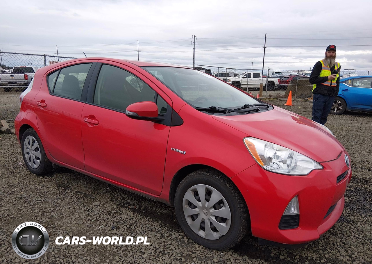 2014 Toyota Prius C Three