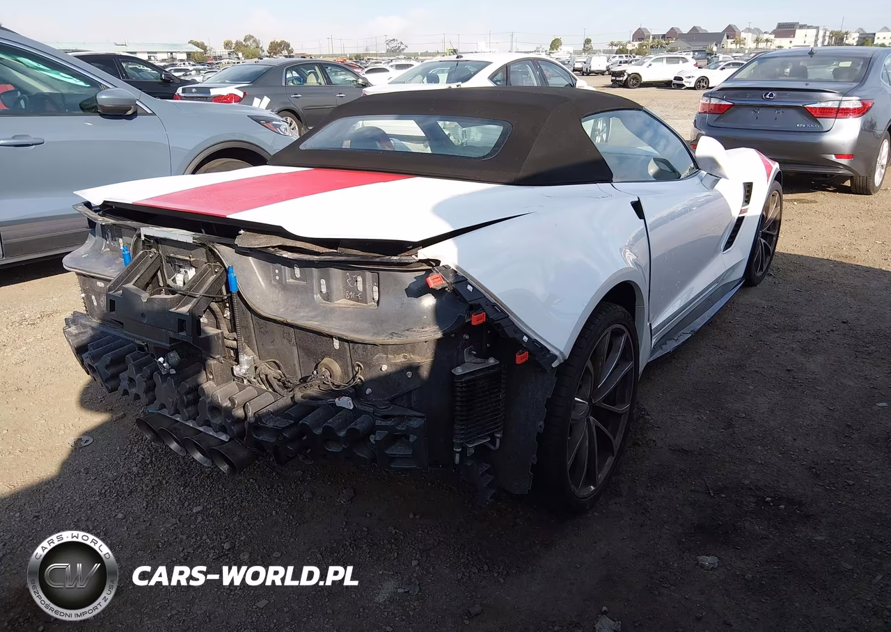 2017 Chevrolet Corvette Grand Sport VIN:1G1Y13D78H5107913 - 4