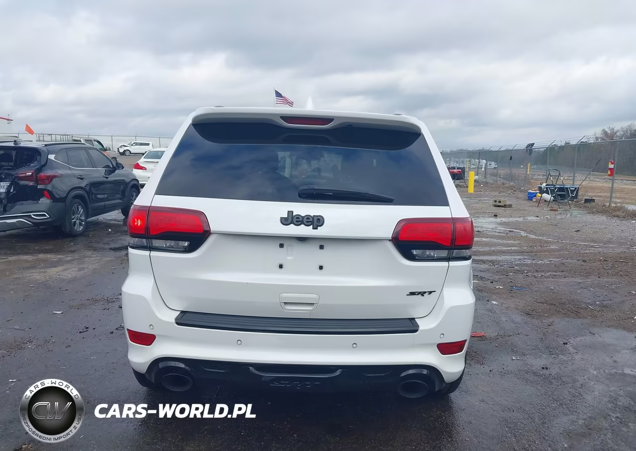 2019 Jeep Grand Cherokee Srt VIN:1C4RJFDJ8KC683979 - 17