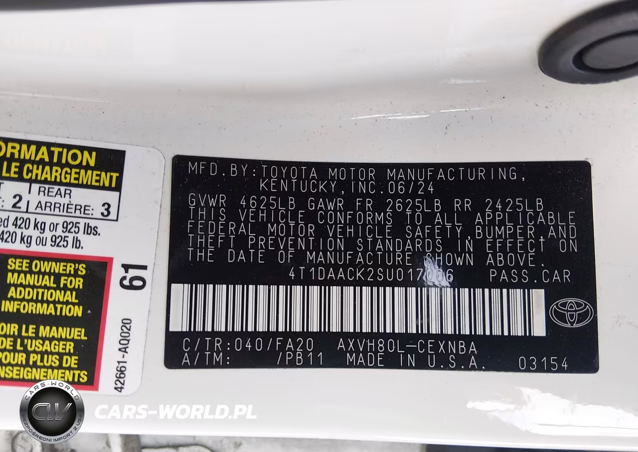 2025 Toyota Camry Le VIN:4T1DAACK2SU017066 - 9