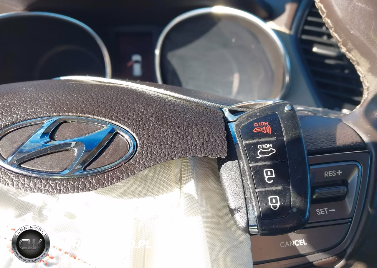 2018 Hyundai Santa Fe Sport 2.4L VIN:5NMZU3LB2JH069848 - 11
