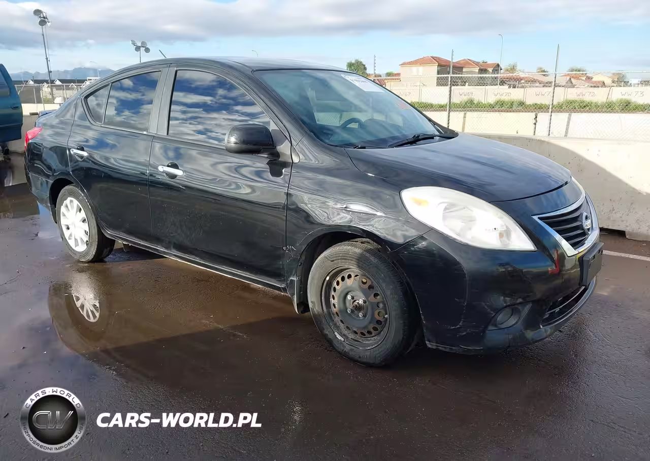 2013 Nissan Versa 1.6 Sv