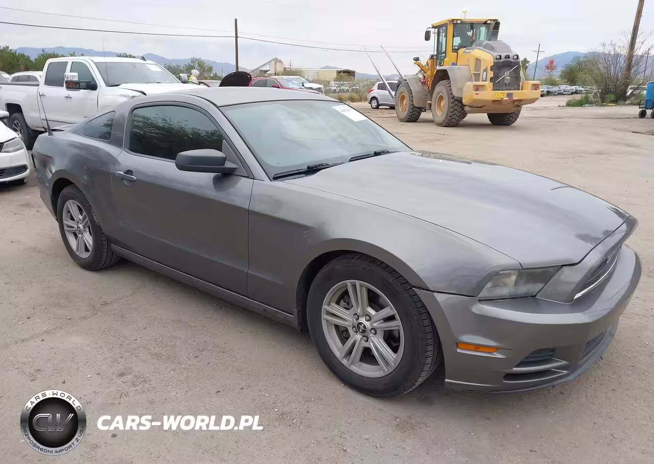 2014 Ford Mustang V6