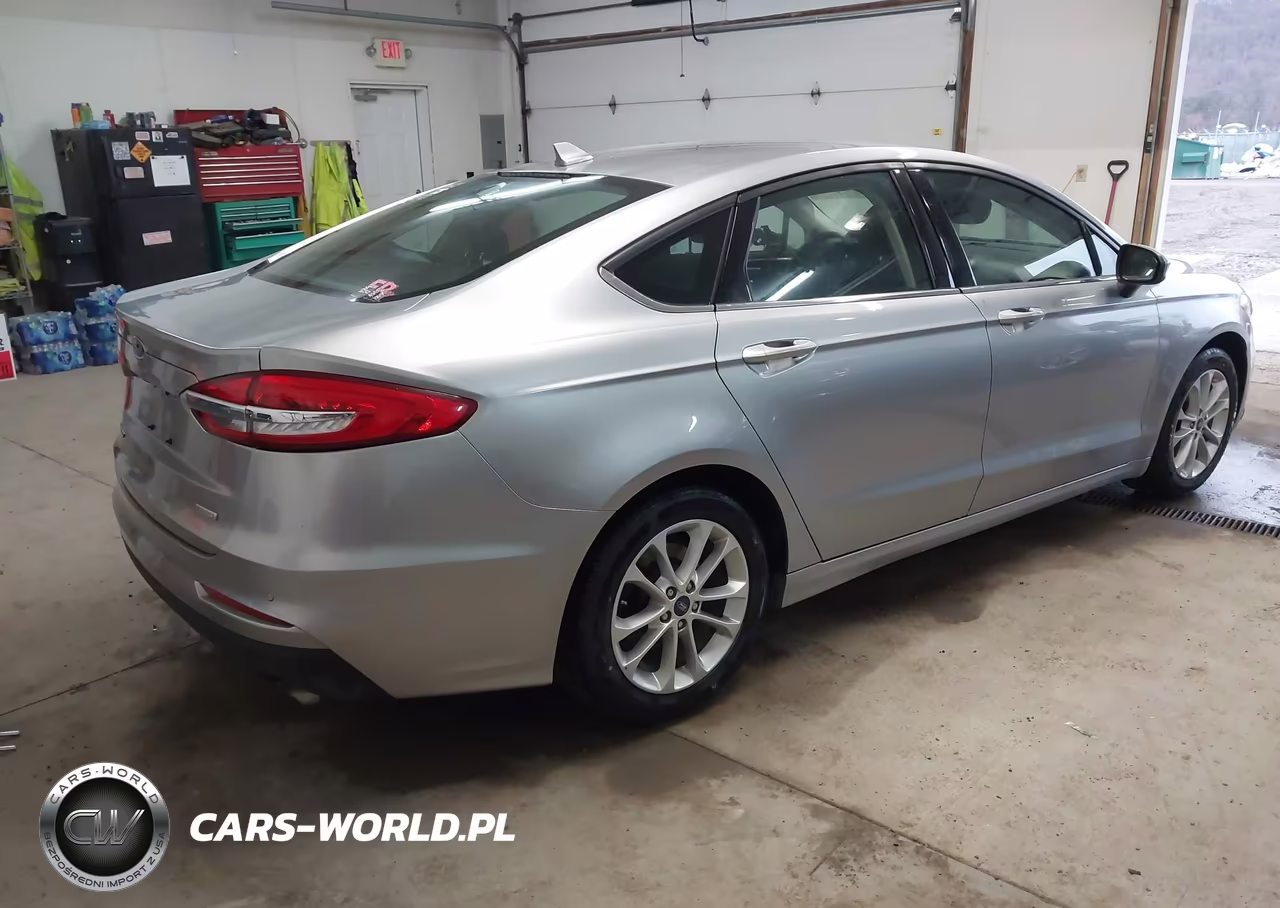 2020 Ford Fusion Se VIN:3FA6P0HDXLR155226 - 4