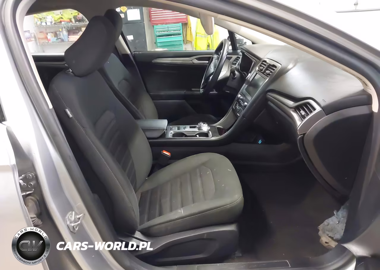 2020 Ford Fusion Se VIN:3FA6P0HDXLR155226 - 5