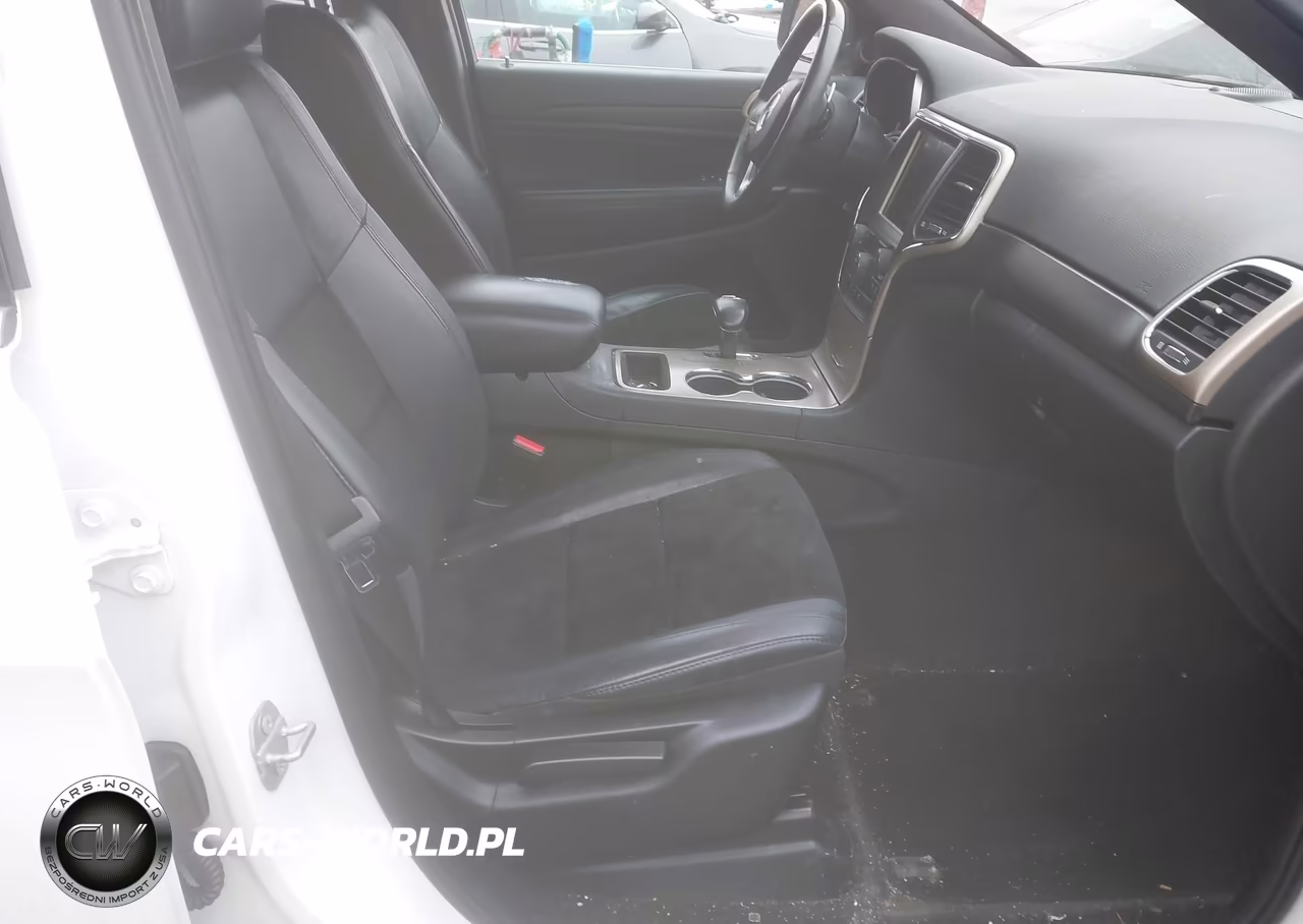 2015 Jeep Grand Cherokee Altitude VIN:1C4RJFAGXFC720755 - 5