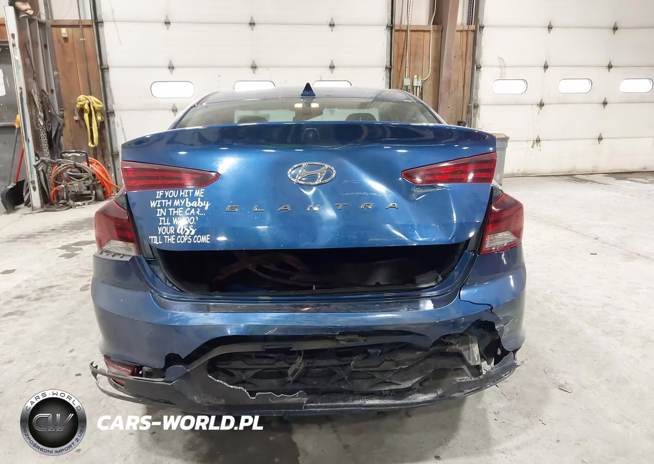 2019 Hyundai Elantra Sel VIN:5NPD84LFXKH414913 - 17