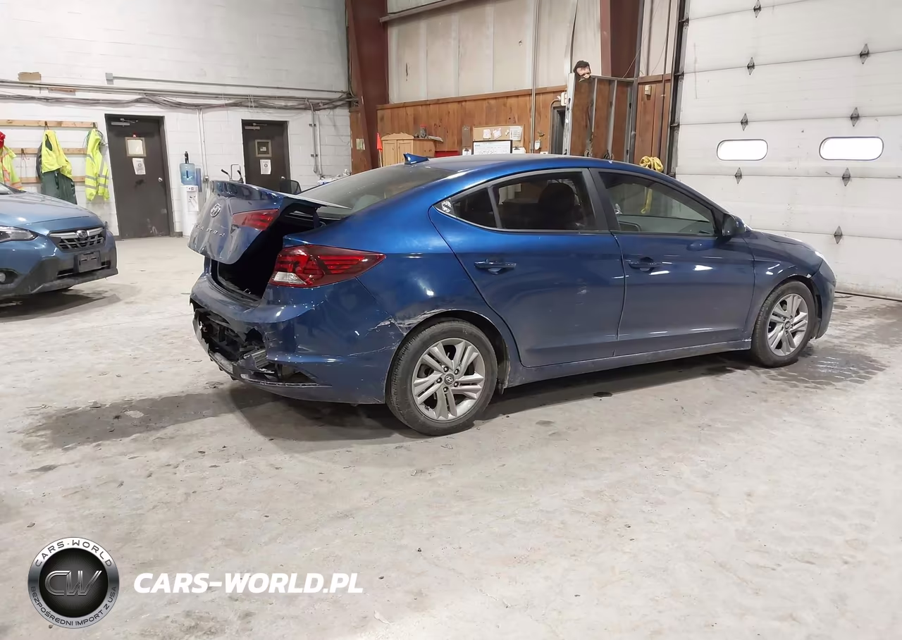 2019 Hyundai Elantra Sel VIN:5NPD84LFXKH414913 - 4
