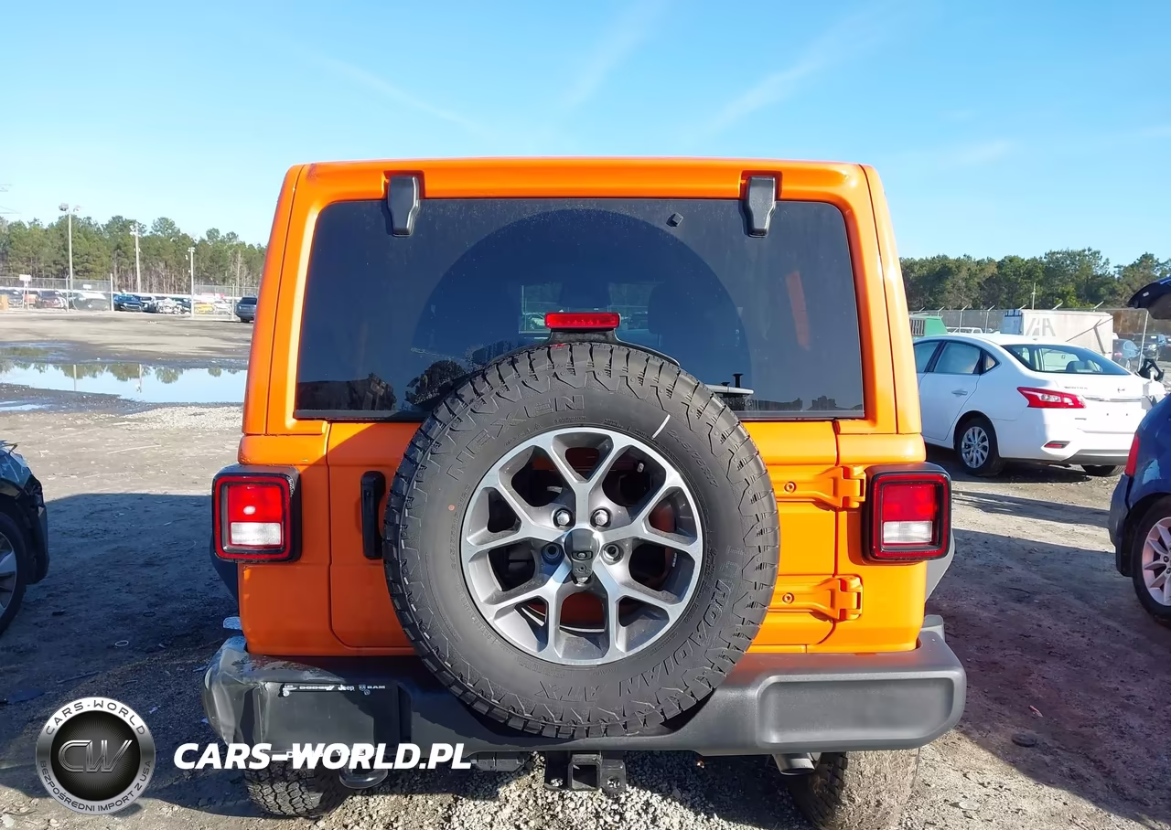 2025 Jeep Wrangler 4-Door Summit 4X4 VIN:1C4PJXDN4SW592660 - 17