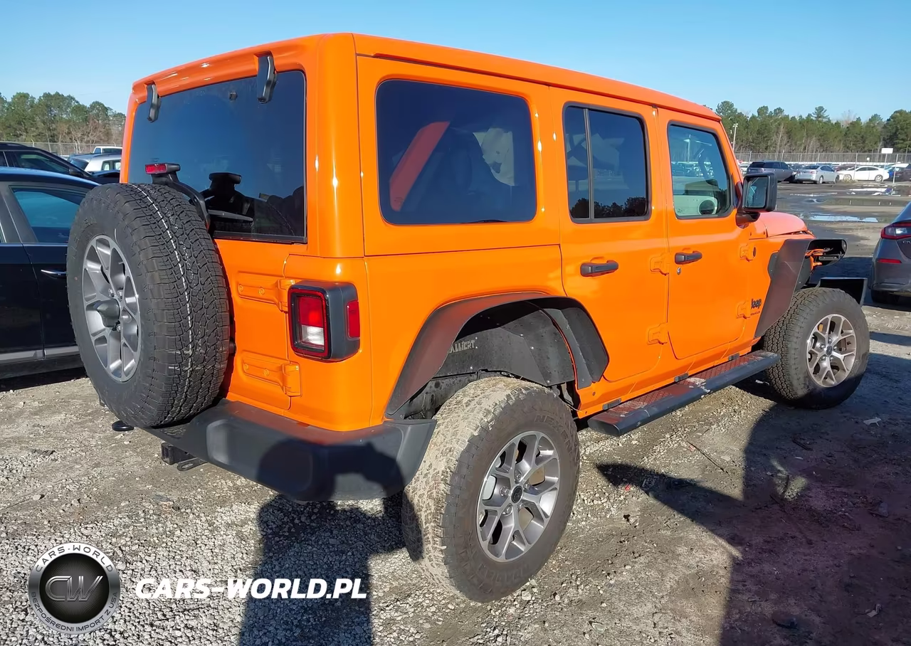 2025 Jeep Wrangler 4-Door Summit 4X4 VIN:1C4PJXDN4SW592660 - 4