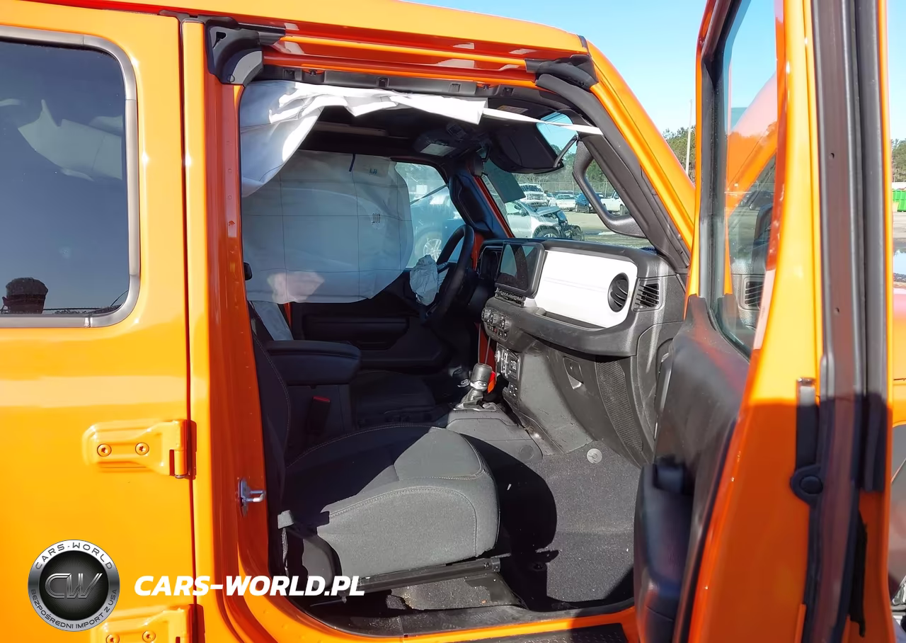 2025 Jeep Wrangler 4-Door Summit 4X4 VIN:1C4PJXDN4SW592660 - 5