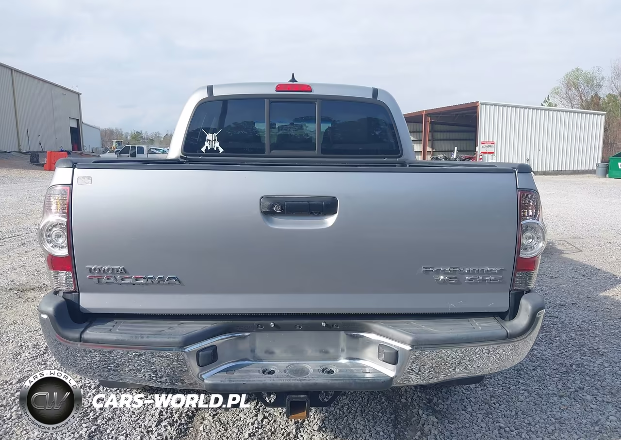 2015 Toyota Tacoma Prerunner V6 VIN:5TFJU4GN2FX073386 - 17