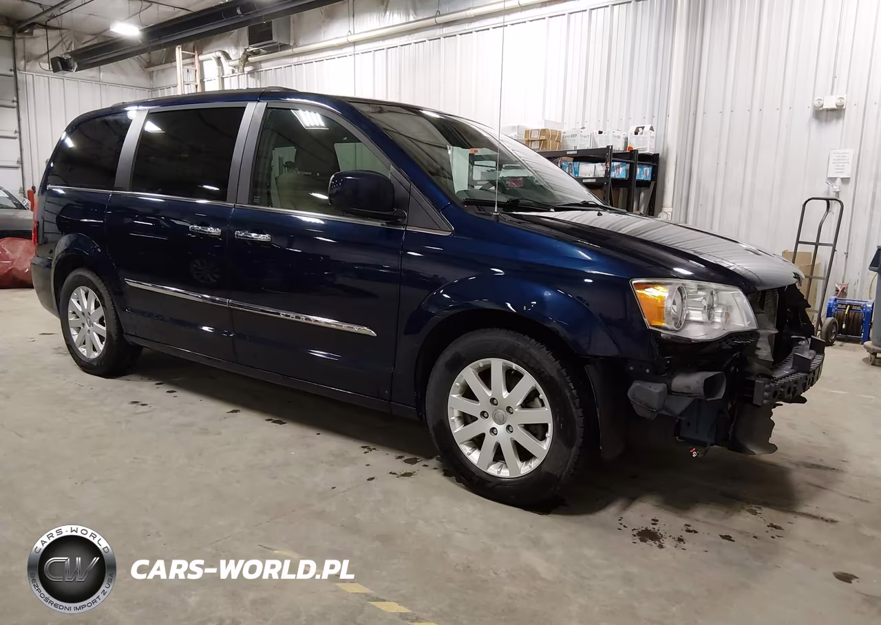 2015 Chrysler Town & Country Touring