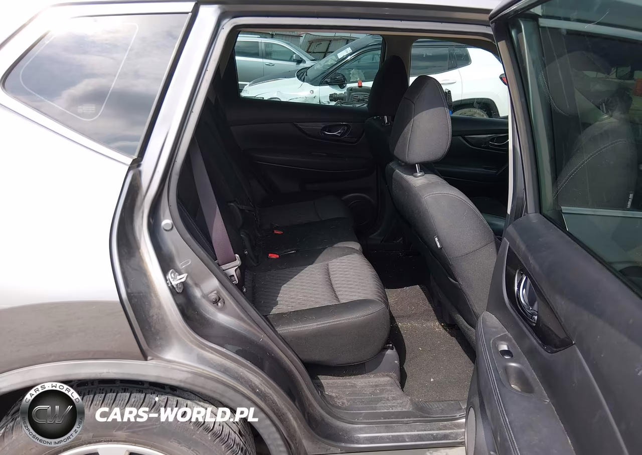 2018 Nissan Rogue S VIN:KNMAT2MT2JP582588 - 8