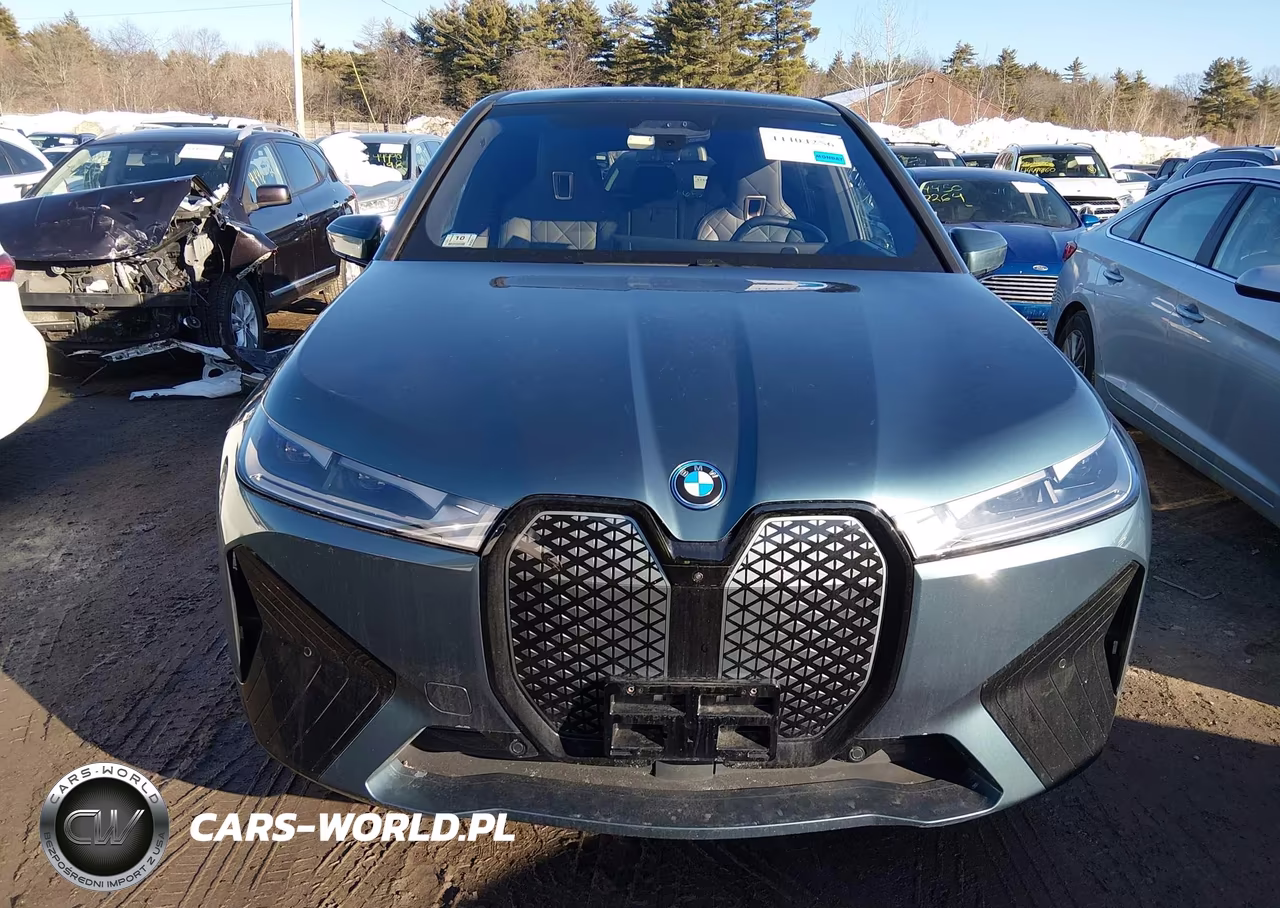 2022 BMW Ix xDrive50 VIN:WB523CF0XNCK55328 - 12