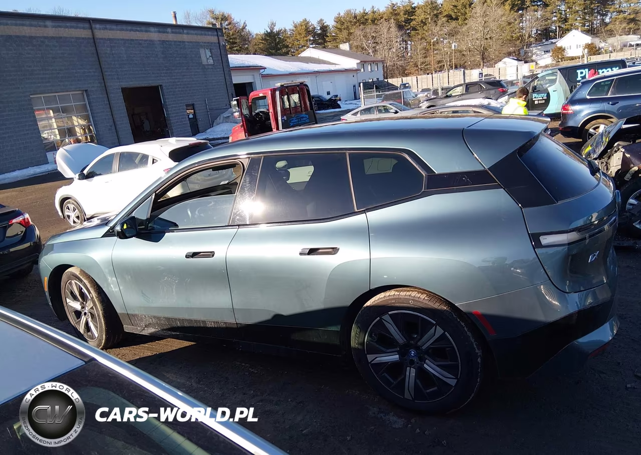 2022 BMW Ix xDrive50 VIN:WB523CF0XNCK55328 - 14