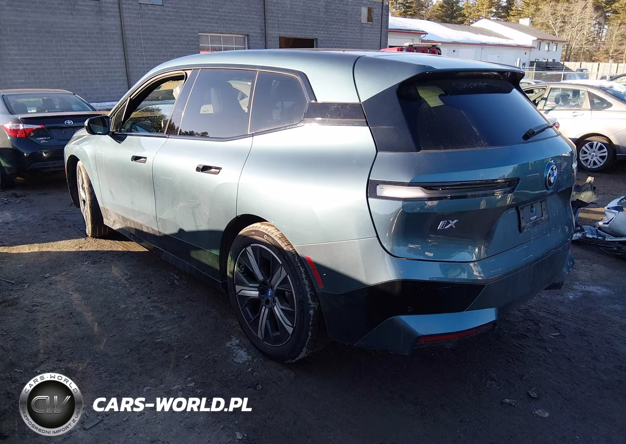 2022 BMW Ix xDrive50 VIN:WB523CF0XNCK55328 - 3