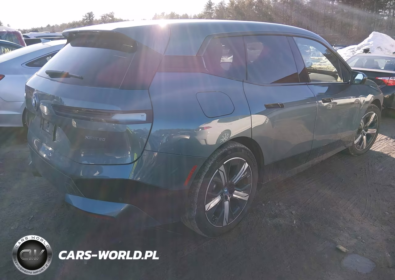2022 BMW Ix xDrive50 VIN:WB523CF0XNCK55328 - 4