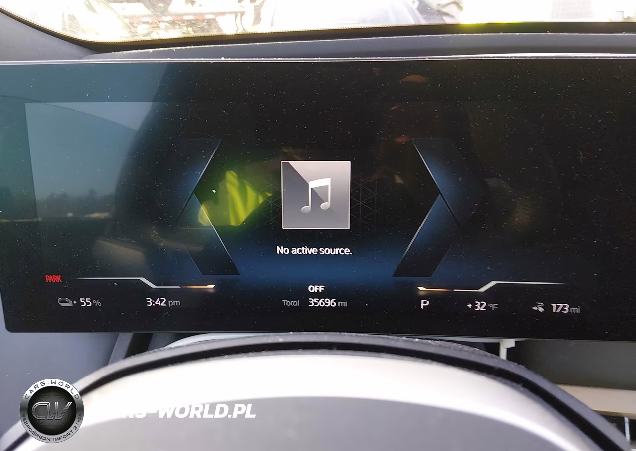 2022 BMW Ix xDrive50 VIN:WB523CF0XNCK55328 - 7