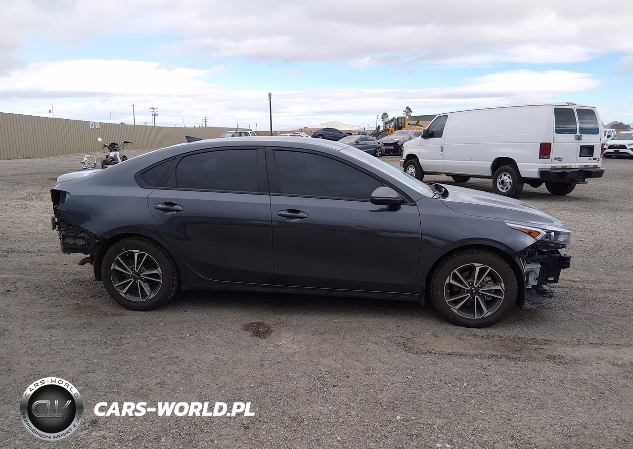 2023 Kia Forte Lxs VIN:3KPF24AD2PE608746 - 14