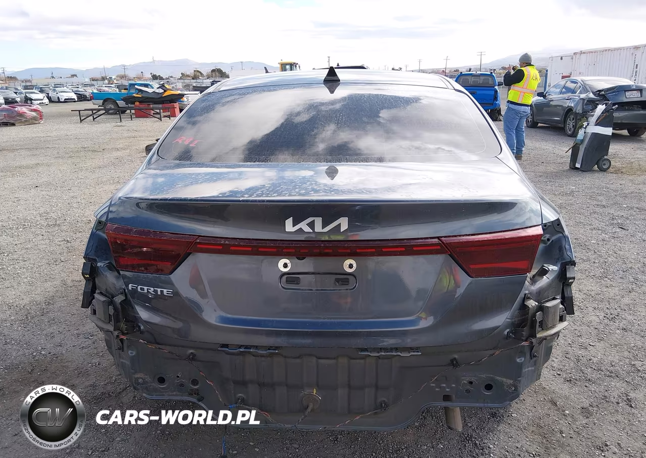 2023 Kia Forte Lxs VIN:3KPF24AD2PE608746 - 17