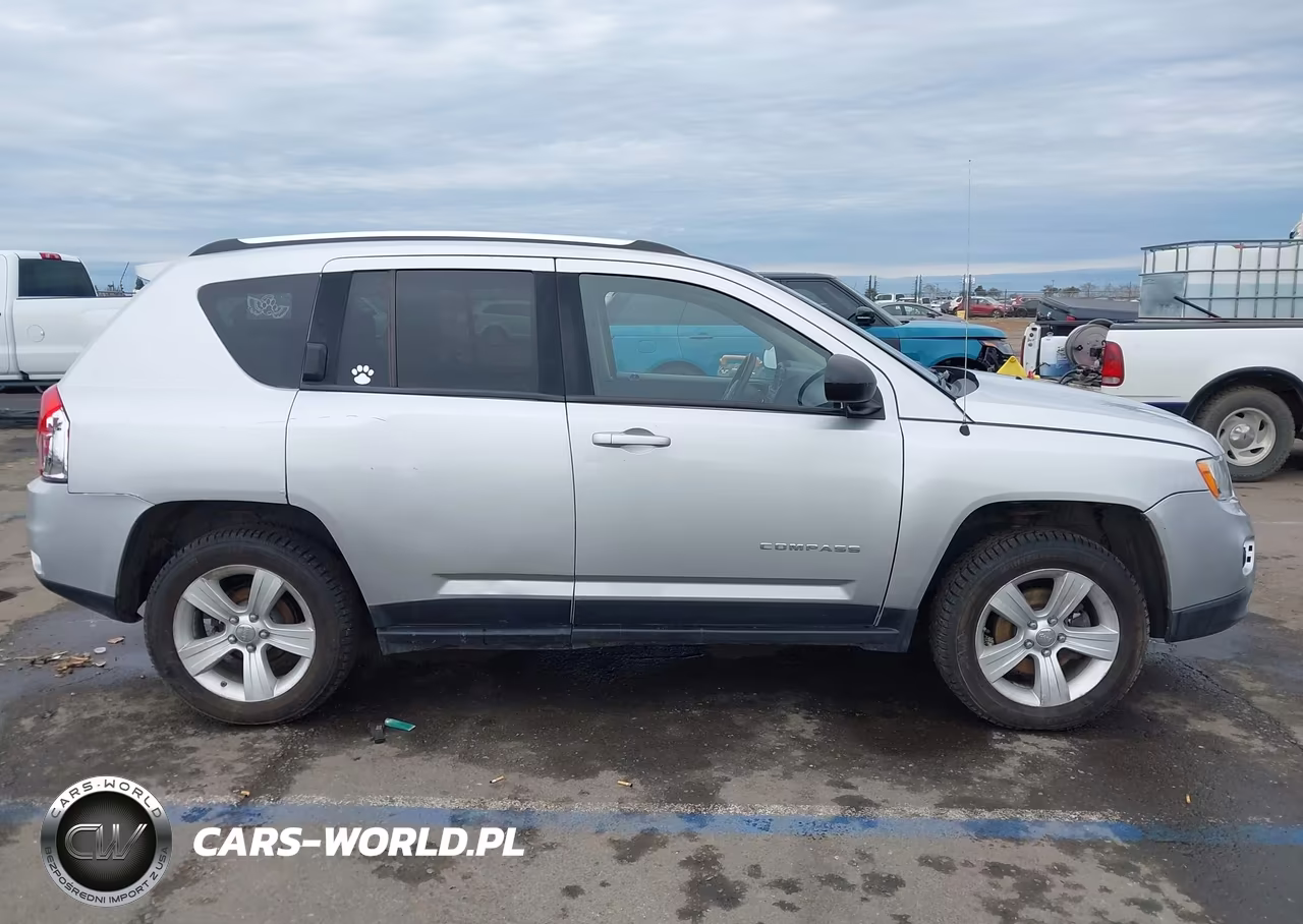 2012 Jeep Compass Sport VIN:1C4NJDBB2CD633024 - 13