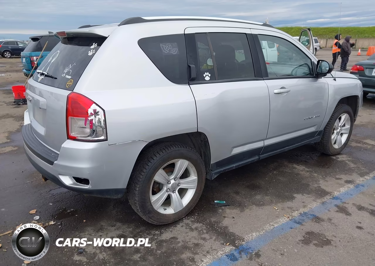2012 Jeep Compass Sport VIN:1C4NJDBB2CD633024 - 4