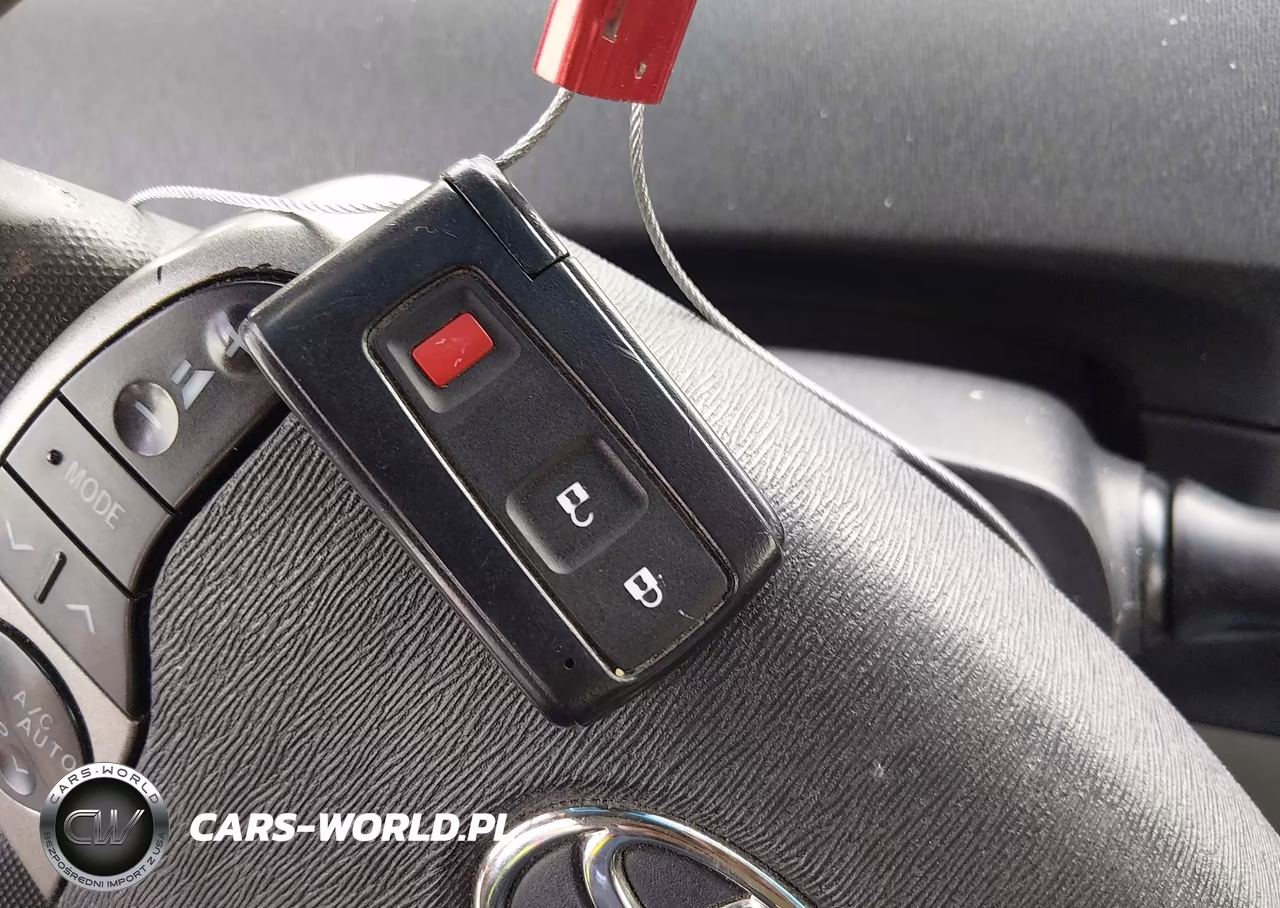2008 Toyota Prius VIN:JTDKB20UX87713377 - 11
