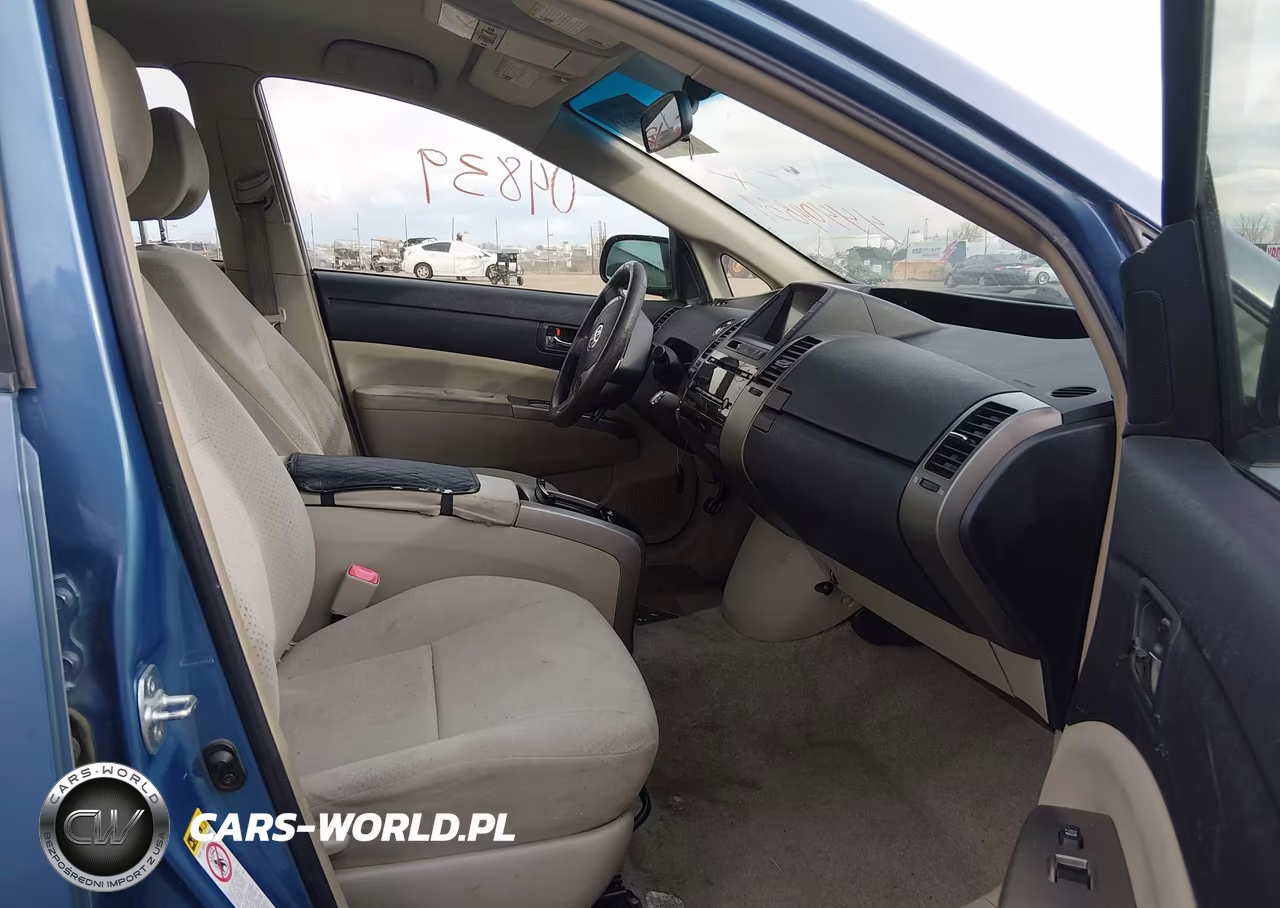 2008 Toyota Prius VIN:JTDKB20UX87713377 - 5