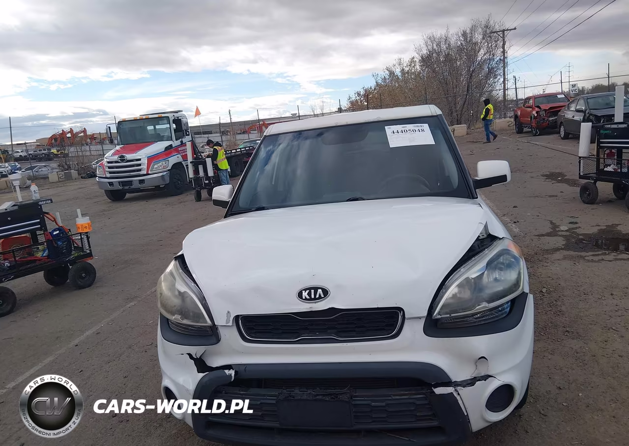 2012 Kia Soul VIN:KNDJT2A50C7403067 - 12